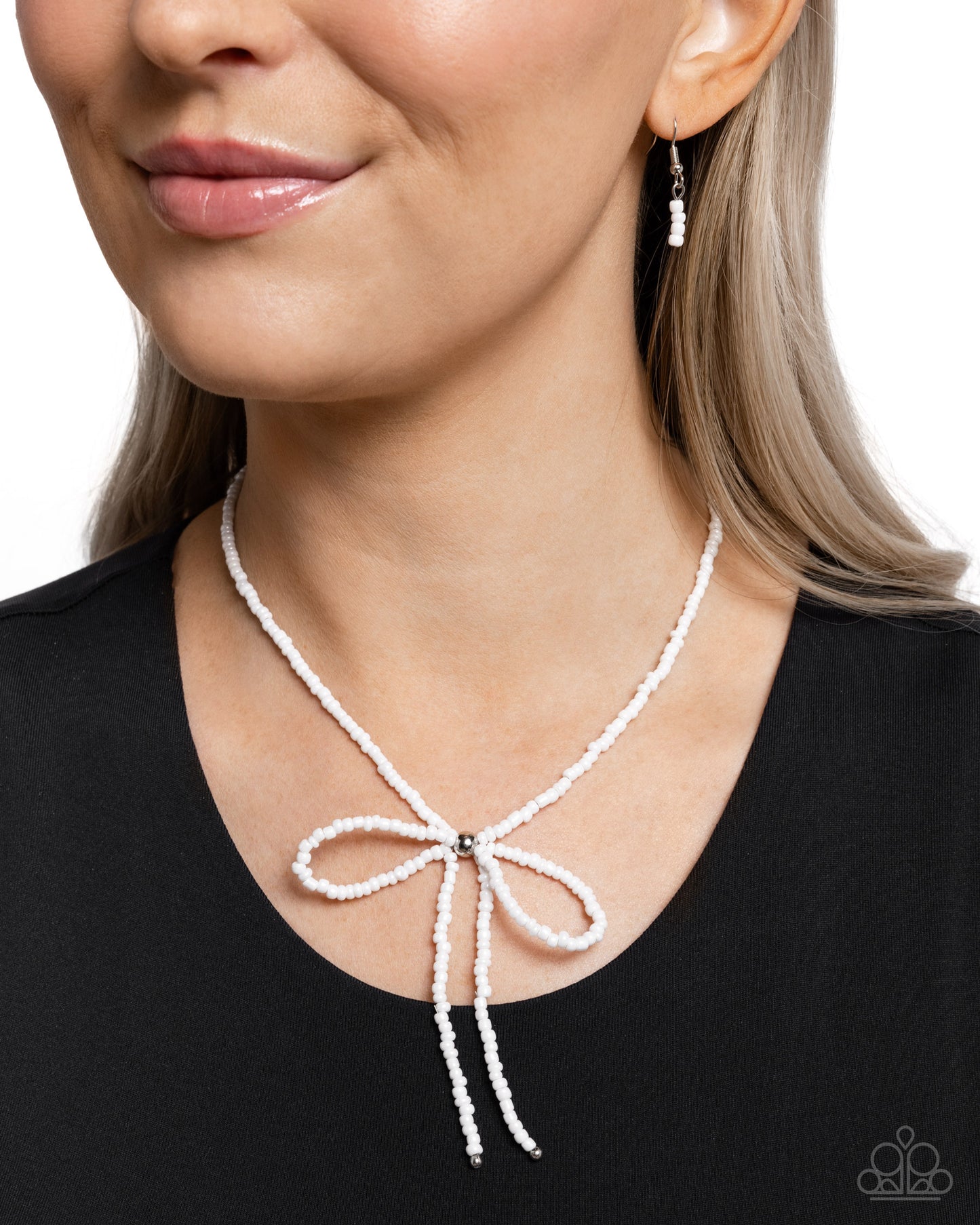 High-Class Hype - Silver w/White Necklace