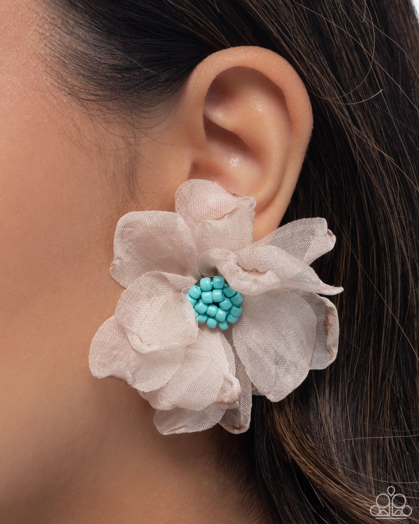 Part Of Your World - Cream Flower Earrings