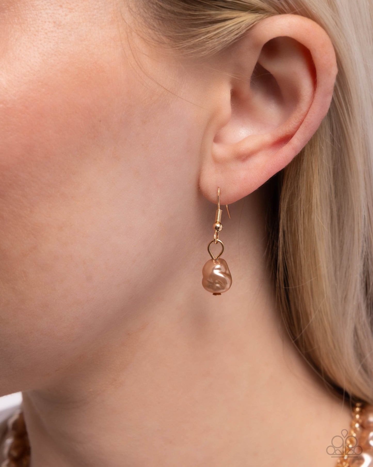 Baroque Bling - Gold w/goldtone Pearl Necklace