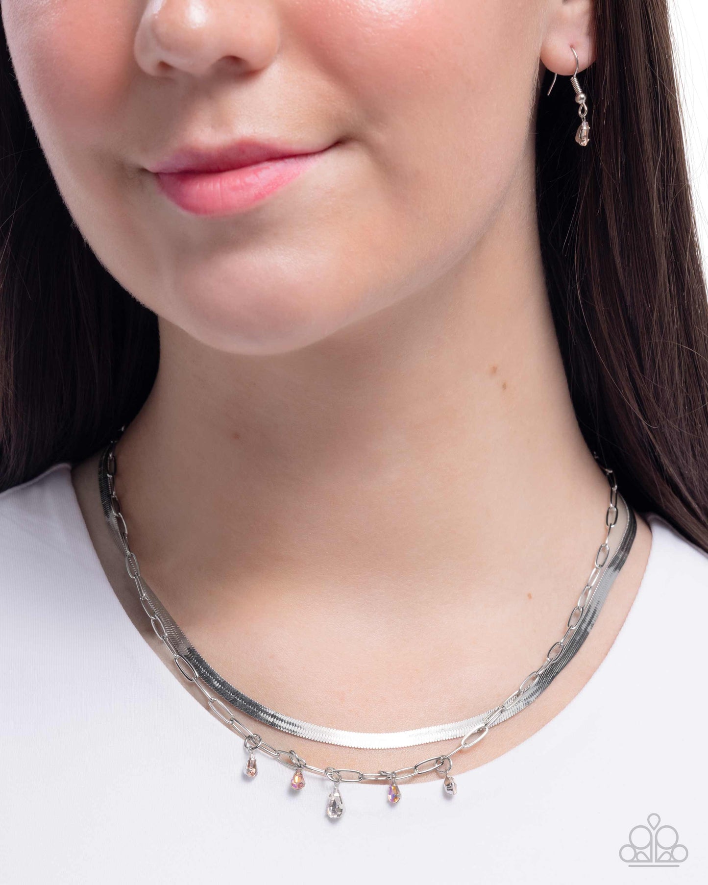 Suave Shimmy - Silver Necklace