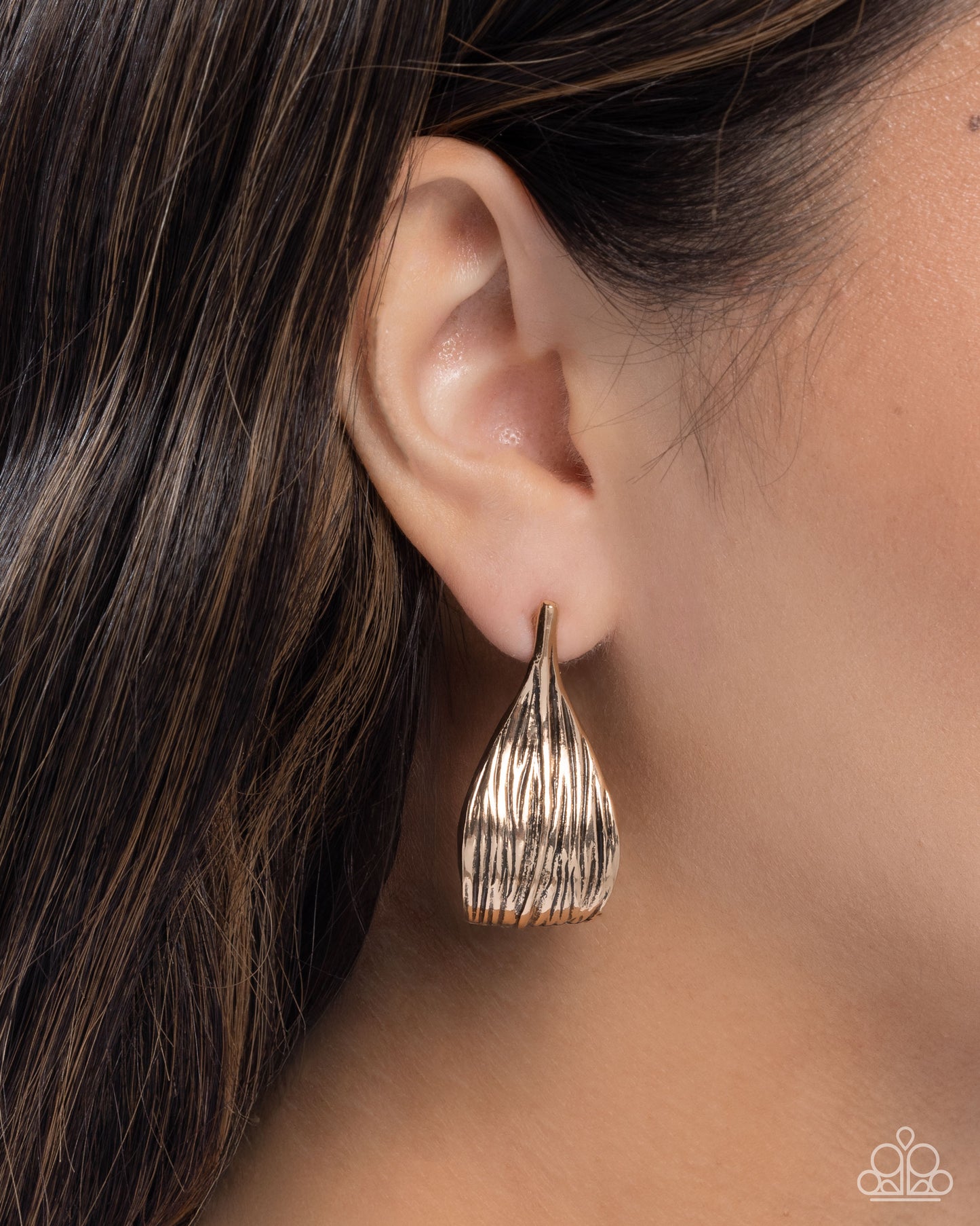 Curly Comfort - Gold Earrings