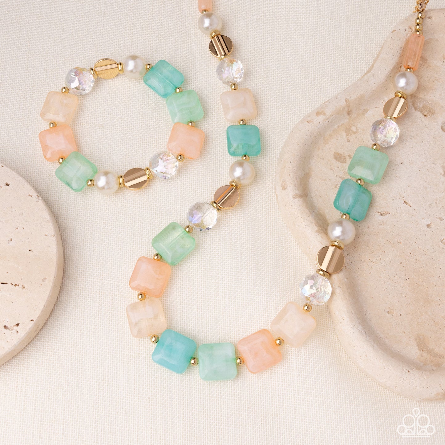 Continuous Cubes -Capricious Cubes Necklace & Bracelet Set