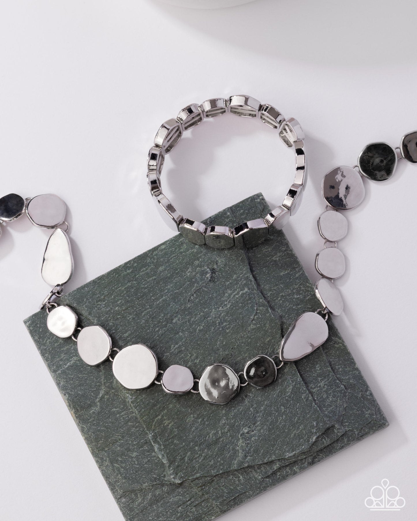 Abstract Assumption Complete Look - Abstract Arrangement - Silver Necklace Set