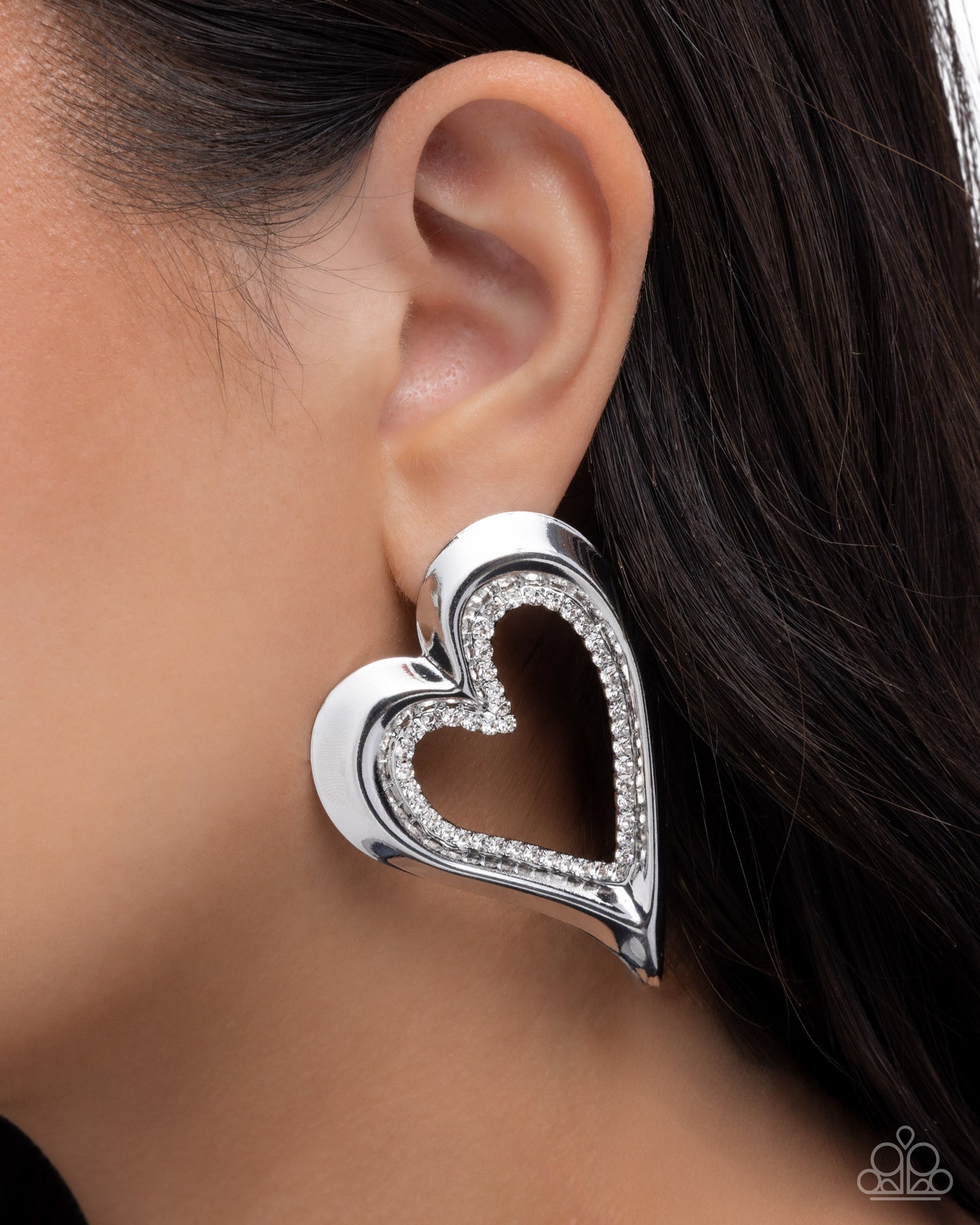 Cupid Chic - Silver Heart Earrings