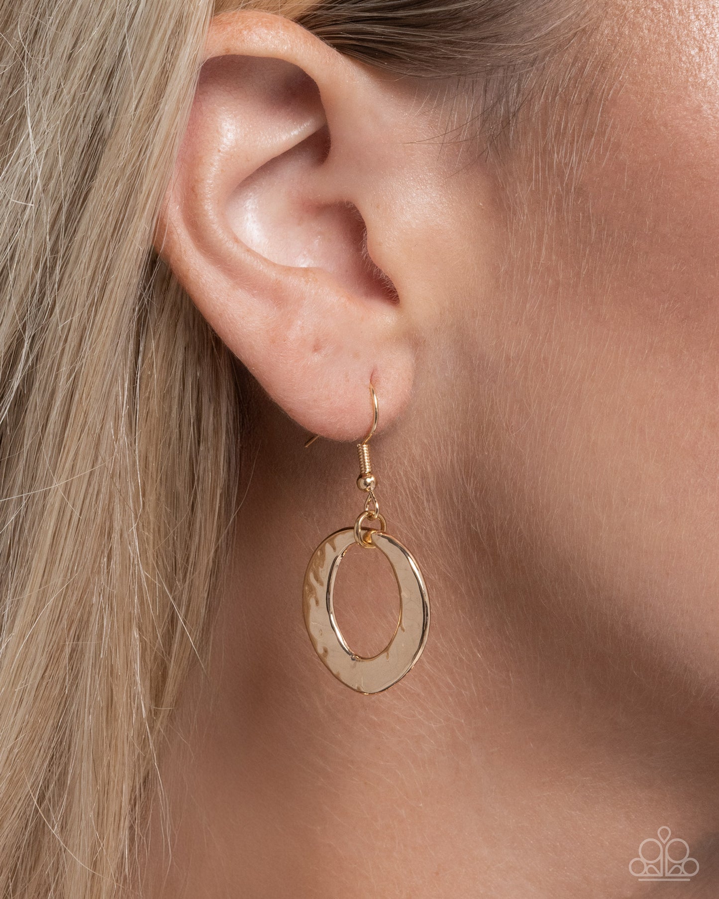 Trendy Takedown - Gold Necklace