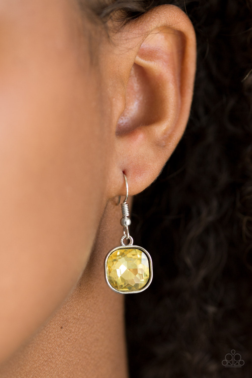 Dynamite Dazzle - Silver w/Yellow Gem Necklace