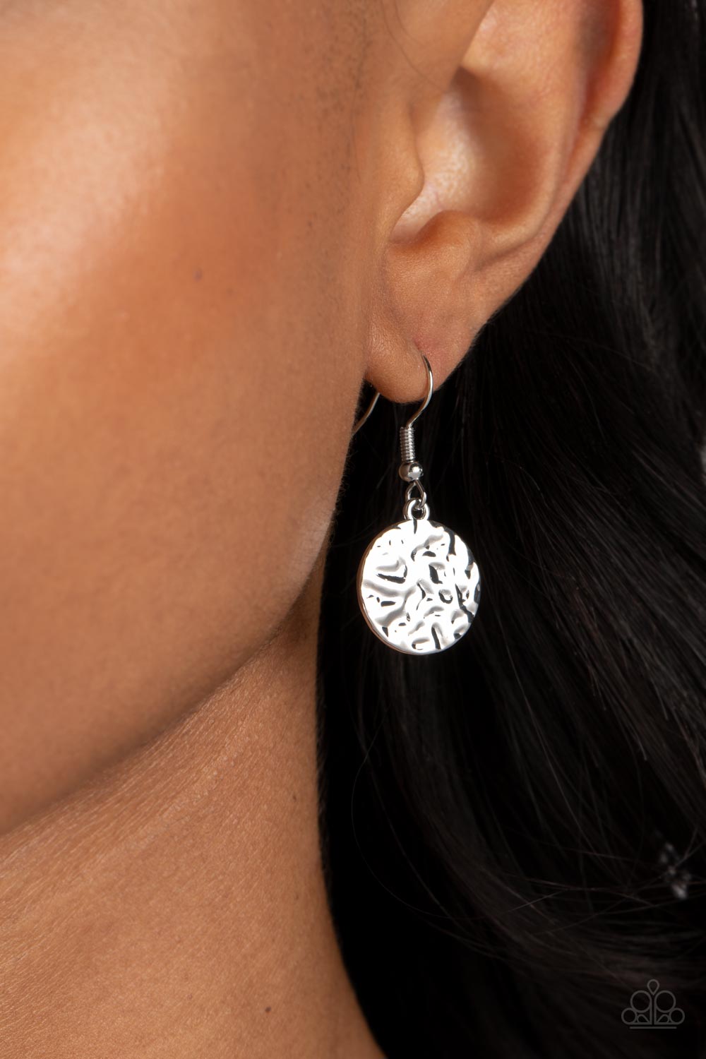 Dizzying Discs - Silver Necklace - Paparazzi Accessories