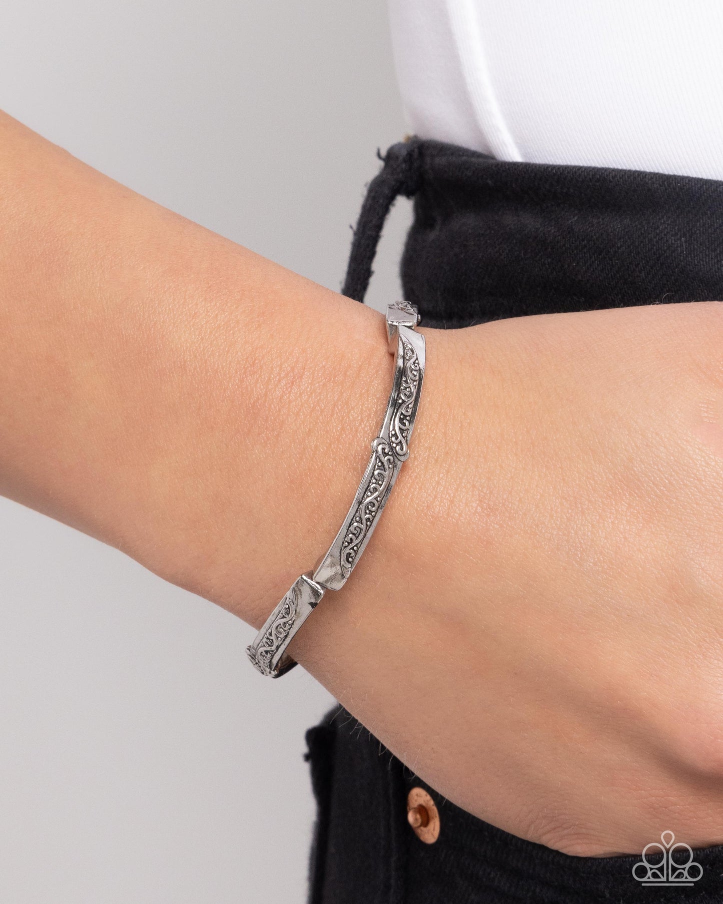 Very Vineyard - Silver Bracelet