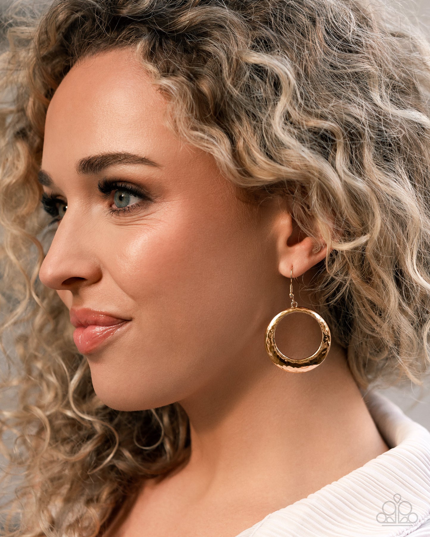 Retro Radius - Gold Earrings