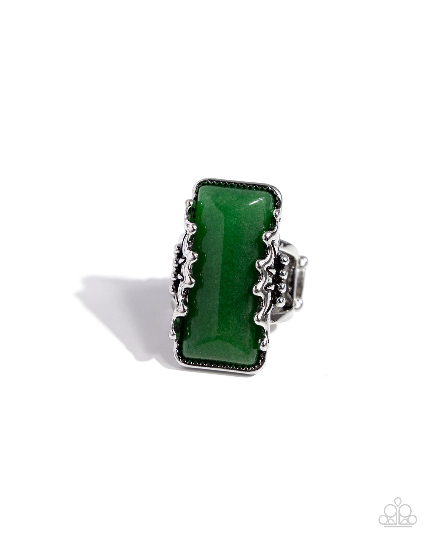 Scalloped Stone - Silver w/Green Ring