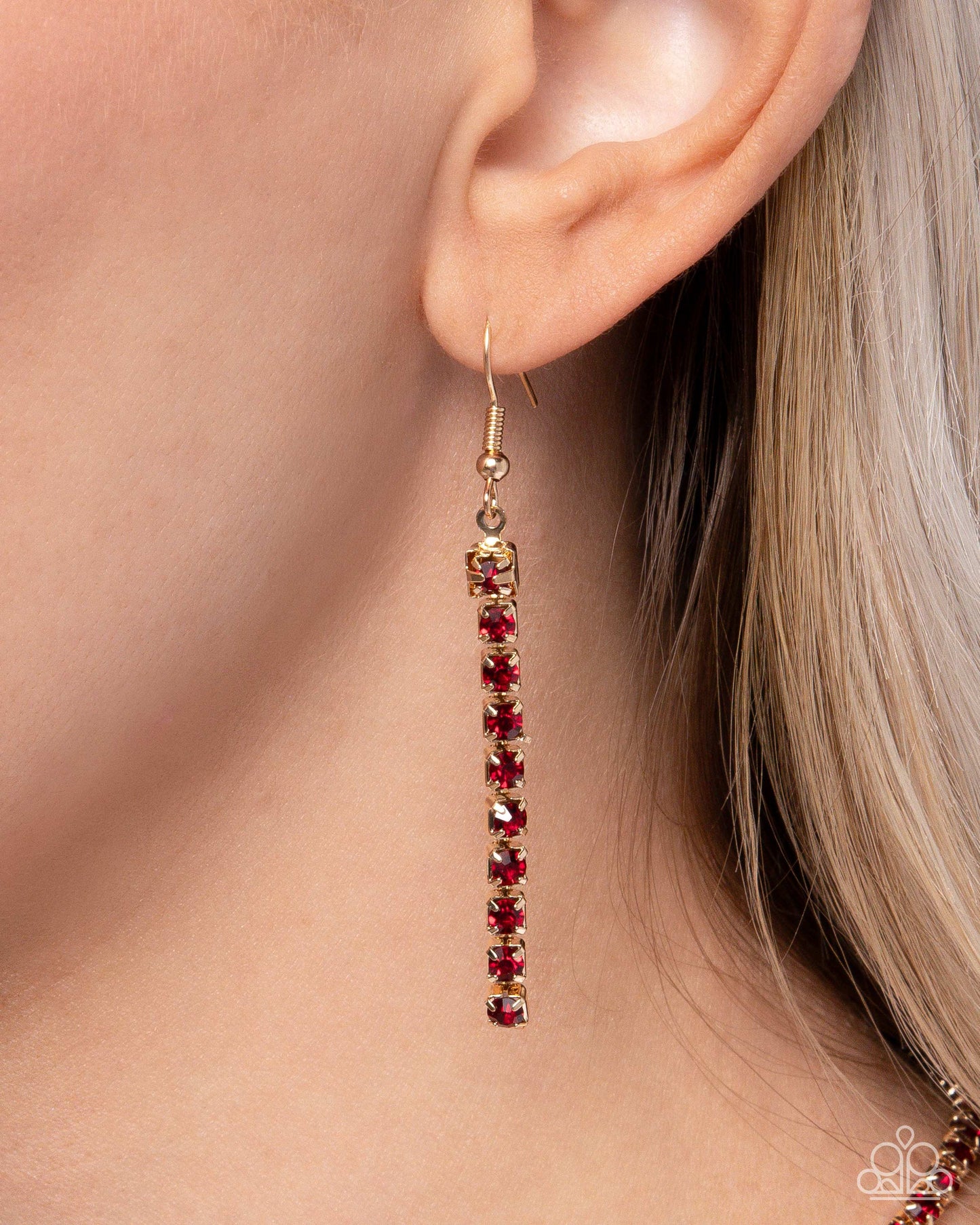 Glittery Getaway - Gold w/Red Gems Necklace