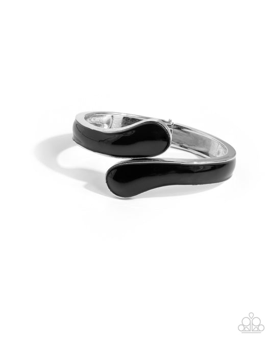 Painted Puzzle - Black Bracelet