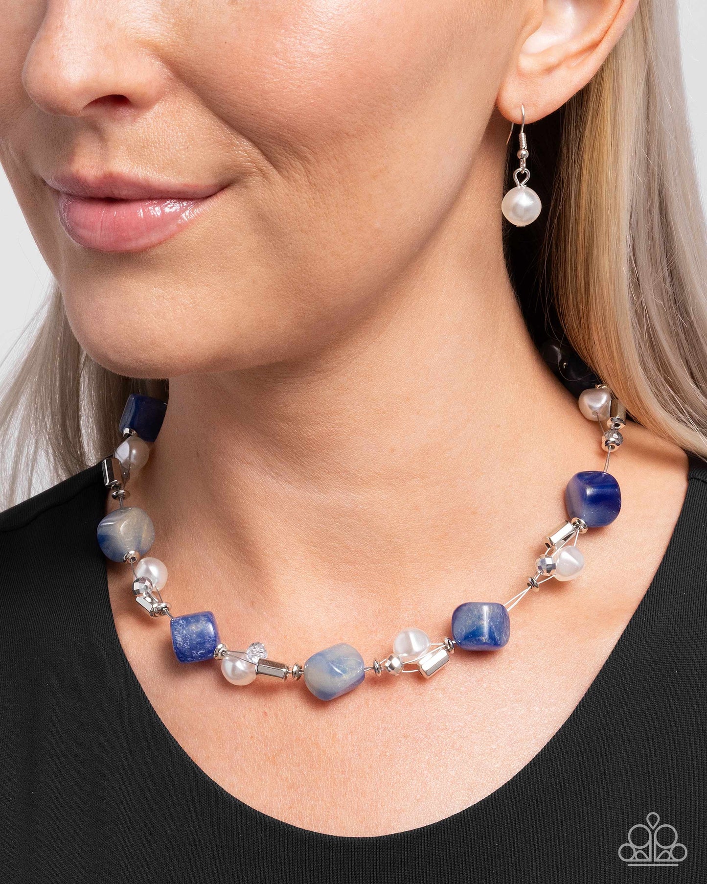 Dare to be Surprised - Blue Necklace