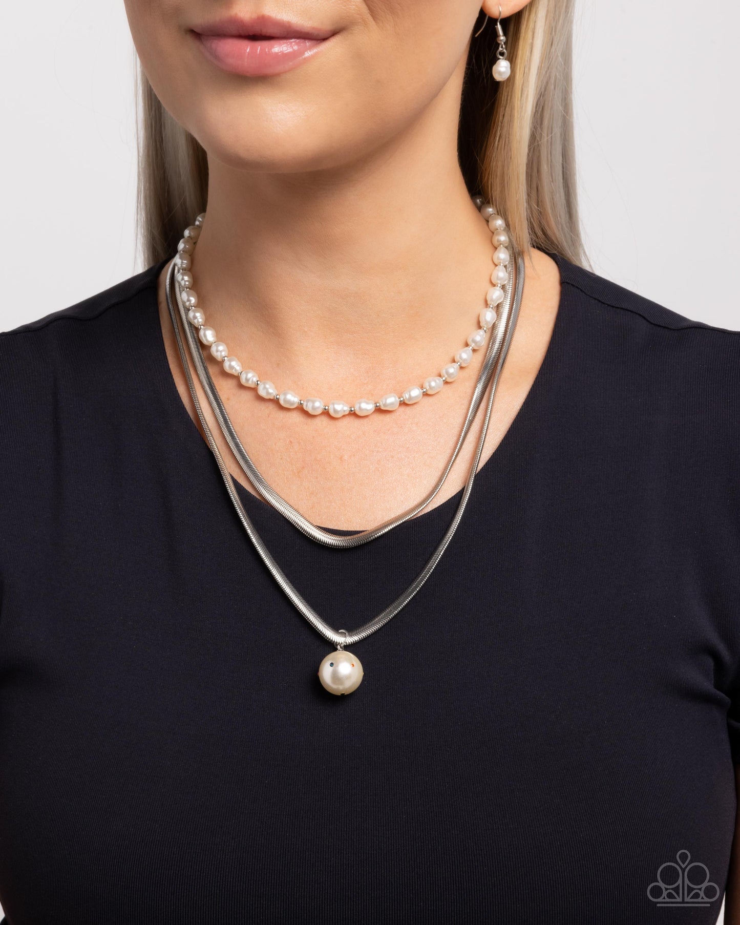 Flourishing Finale - Silver w/Pearls Necklace