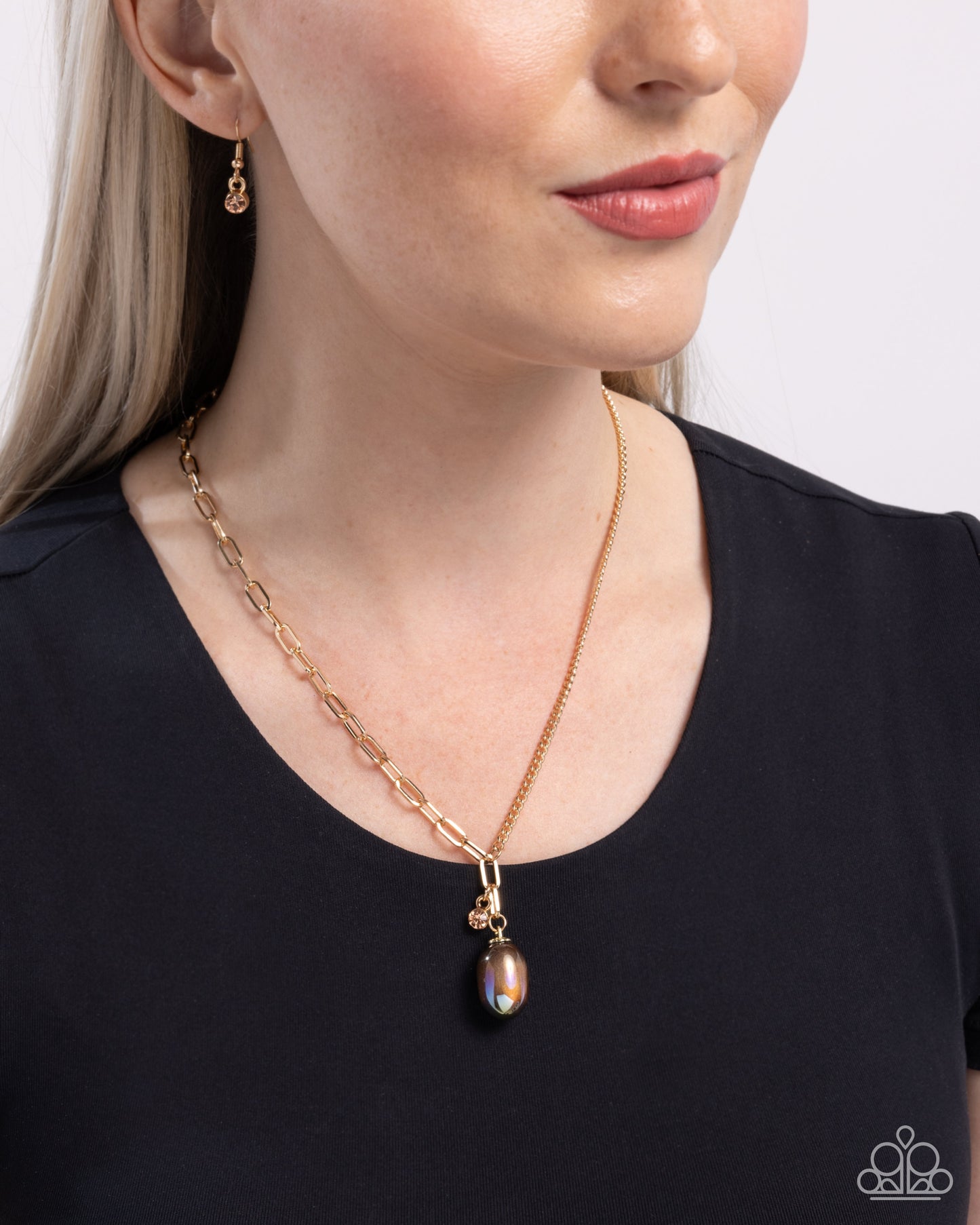 Polished Passage - Gold w/Multi Ombre Necklace