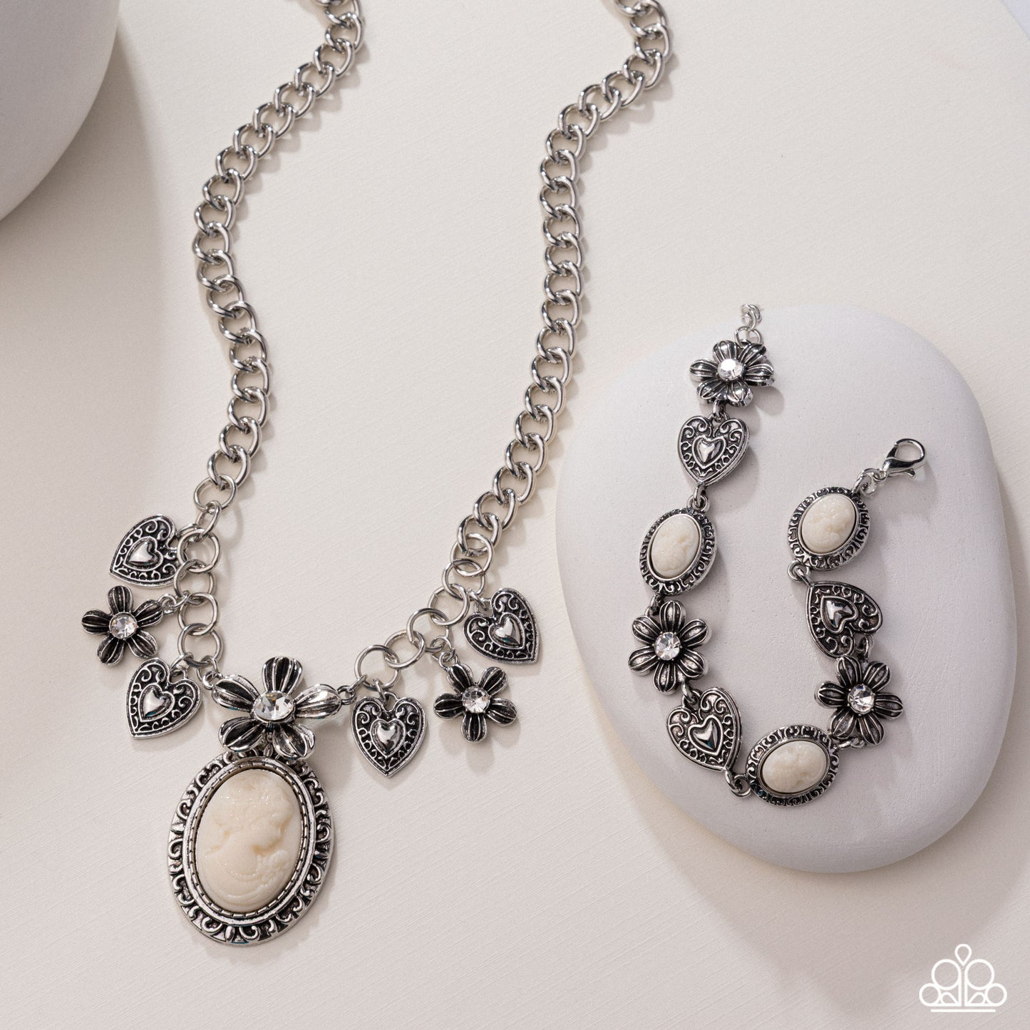 Continuous Chronicle - Complete Look Set - Vintage Story Necklace & Bracelet Set
