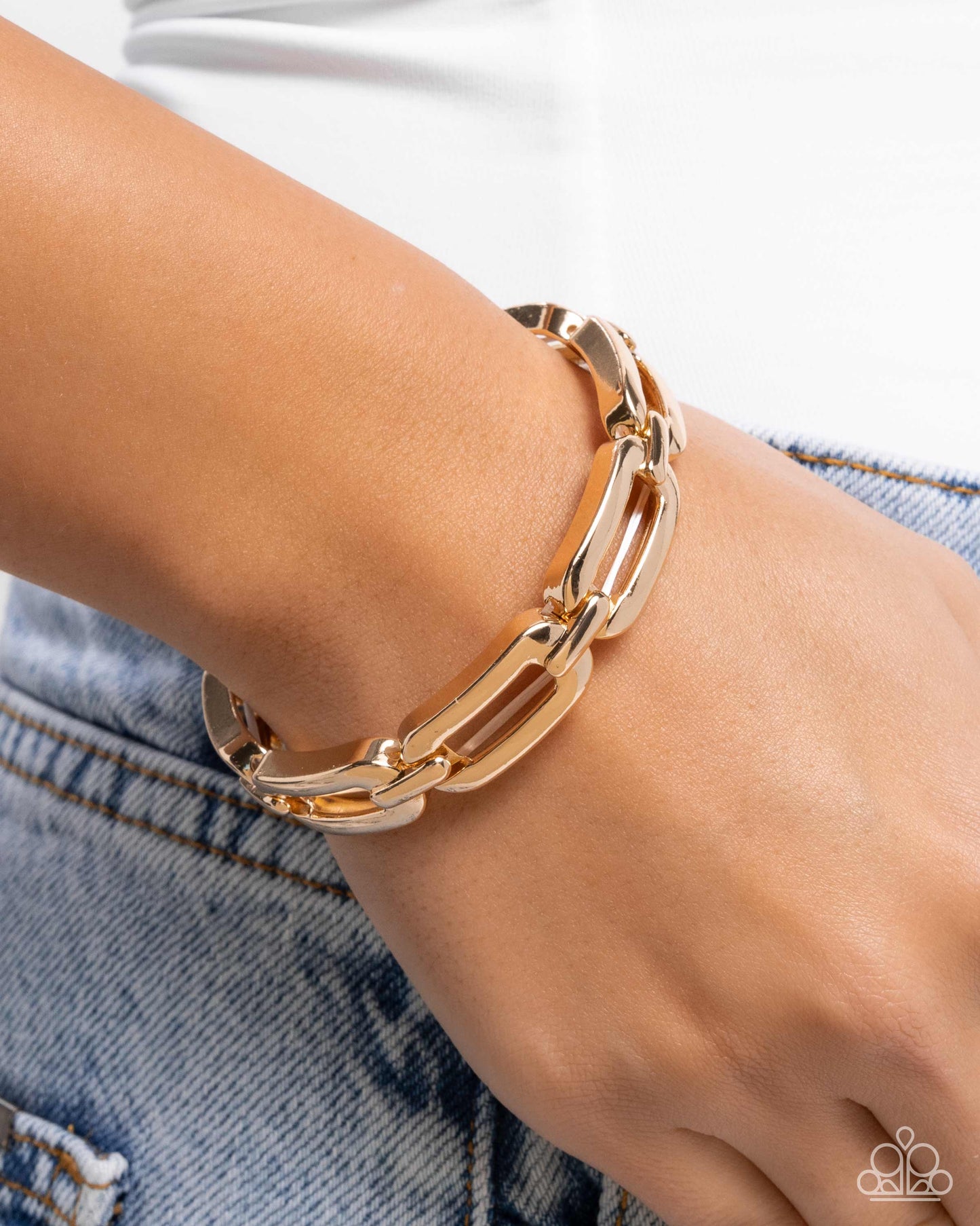 Symmetrical Sheen - Gold Bracelet