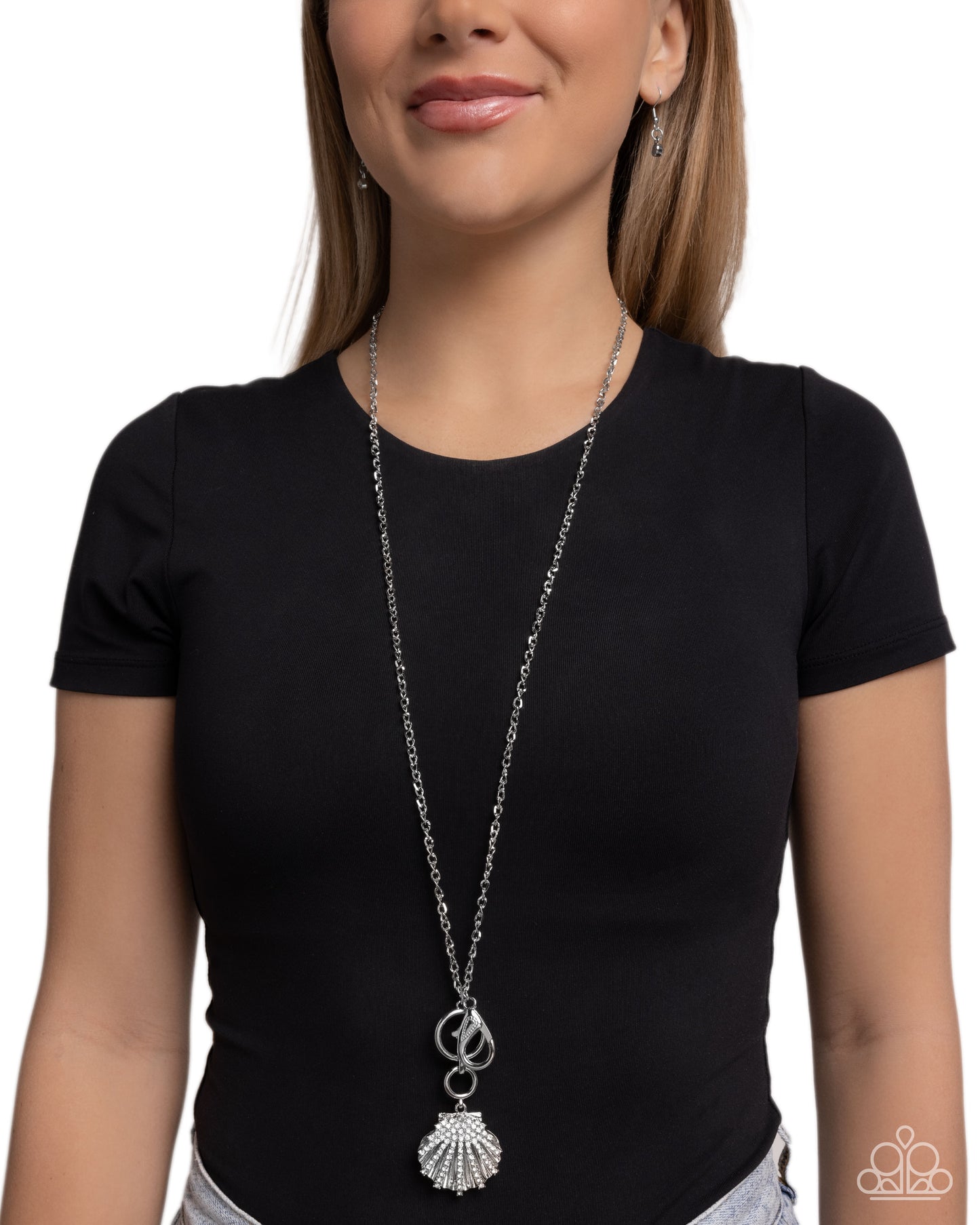 Seashell Socialite - Silver Necklace - Lanyard