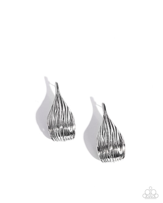 Curly Comfort - Silver Earrings