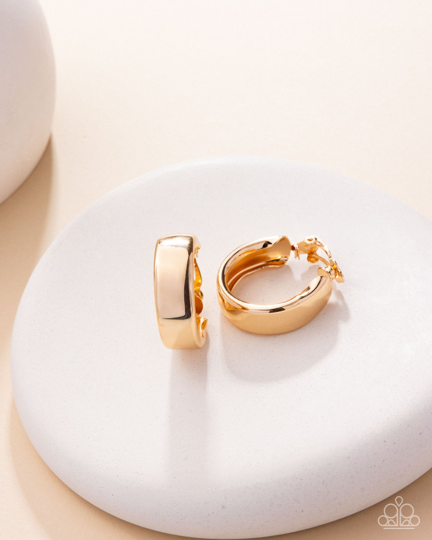 Sleek Spell - Gold Clip-on Earrings
