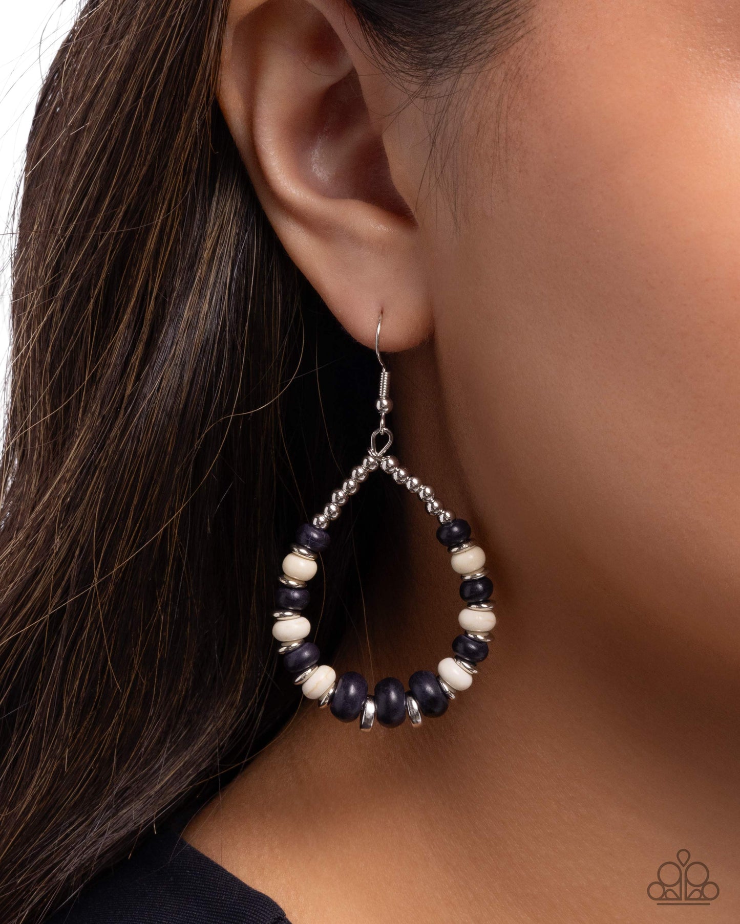 Carefree Color - Black& Cream Earrings