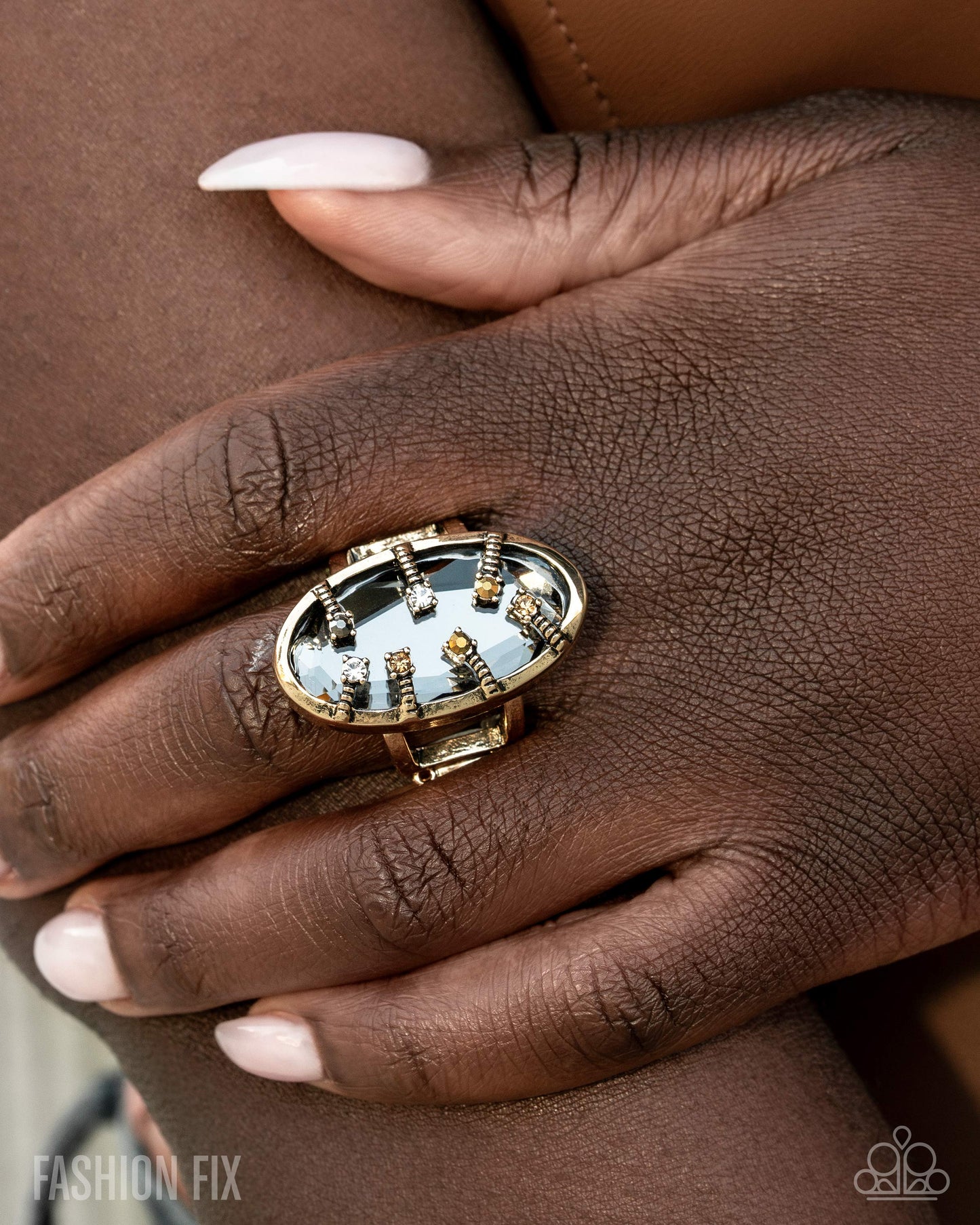 Encircled in Edge - Gold w/Multi Ring