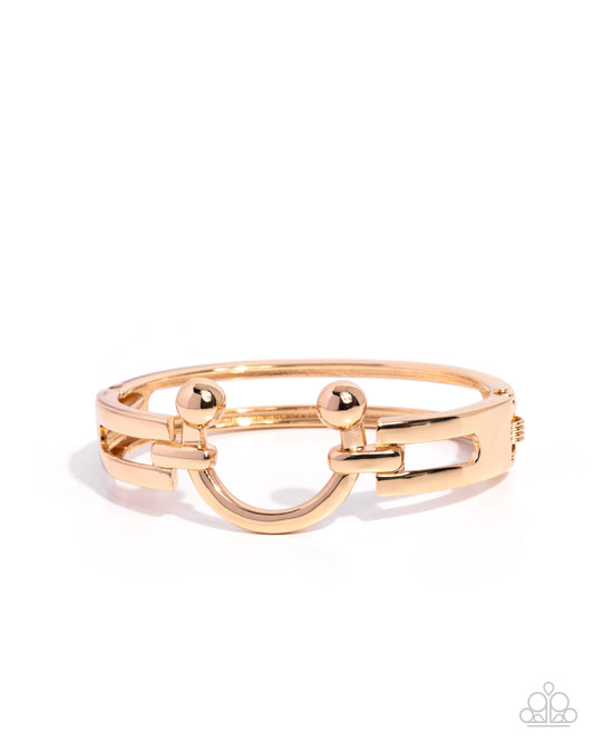 Luminous Latch - Gold Bracelet