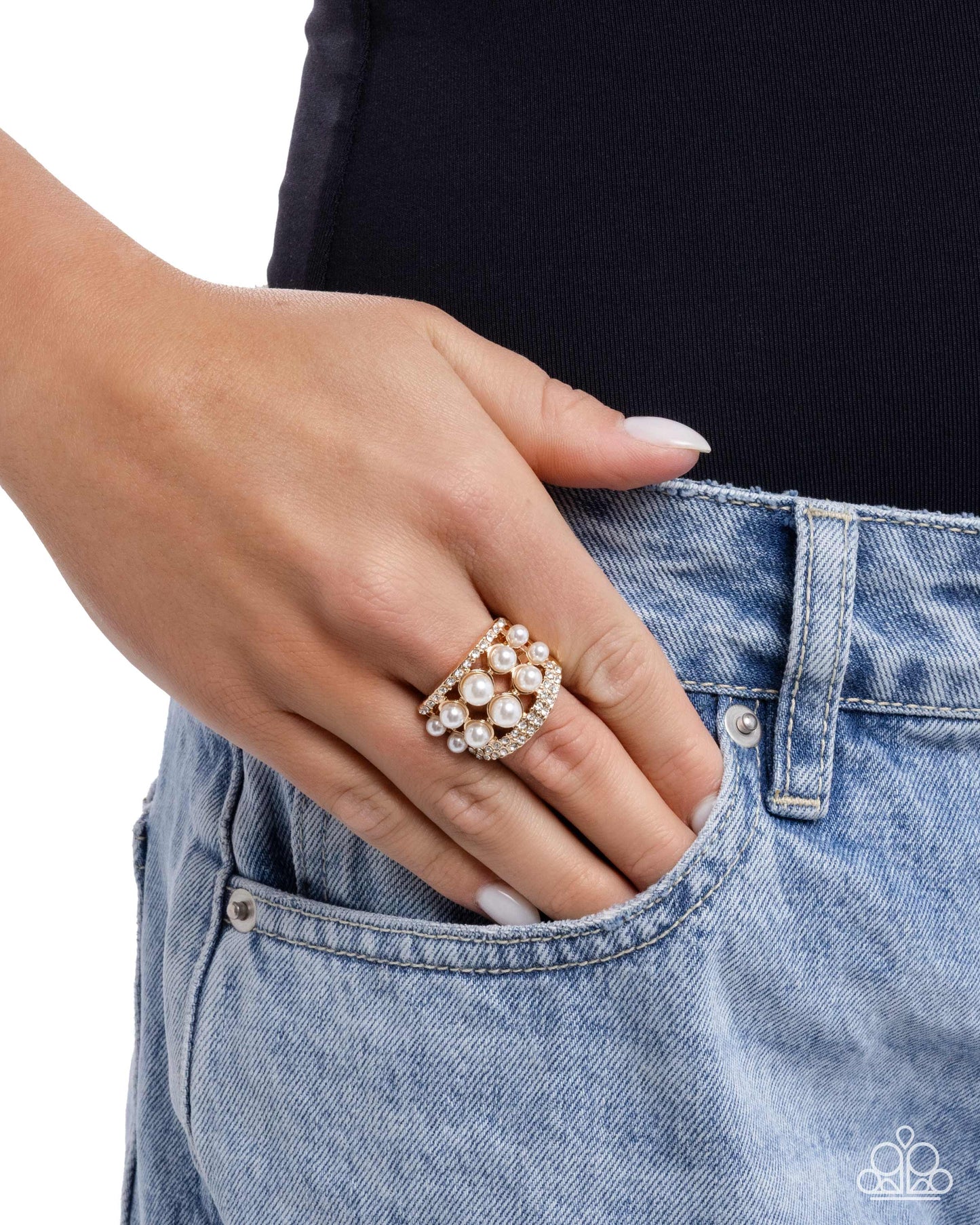 Glossy Gallery - Gold with Pearls Ring