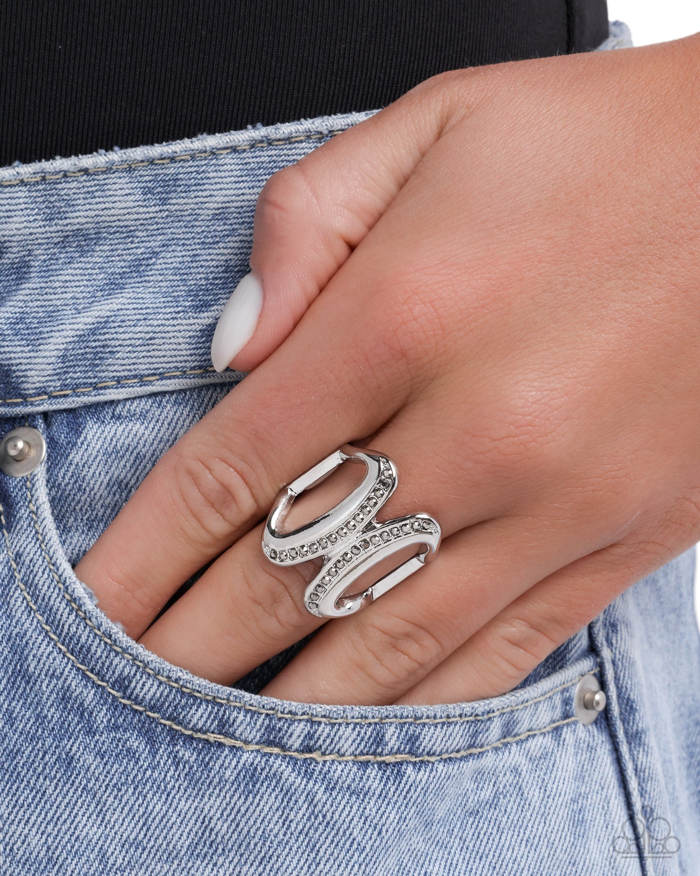 Confident Curves - Silver Ring