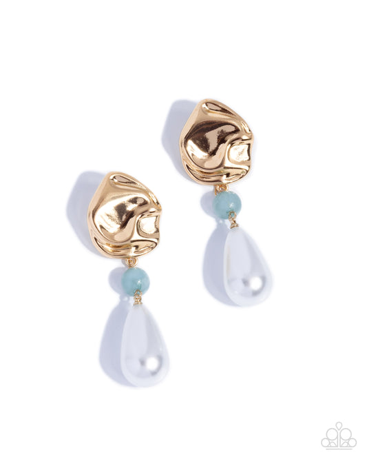 Exquisite Elegance - Green Earrings
