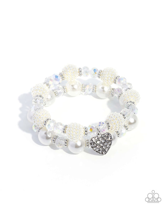 Heart Hustle - White w/Heart Bracelet