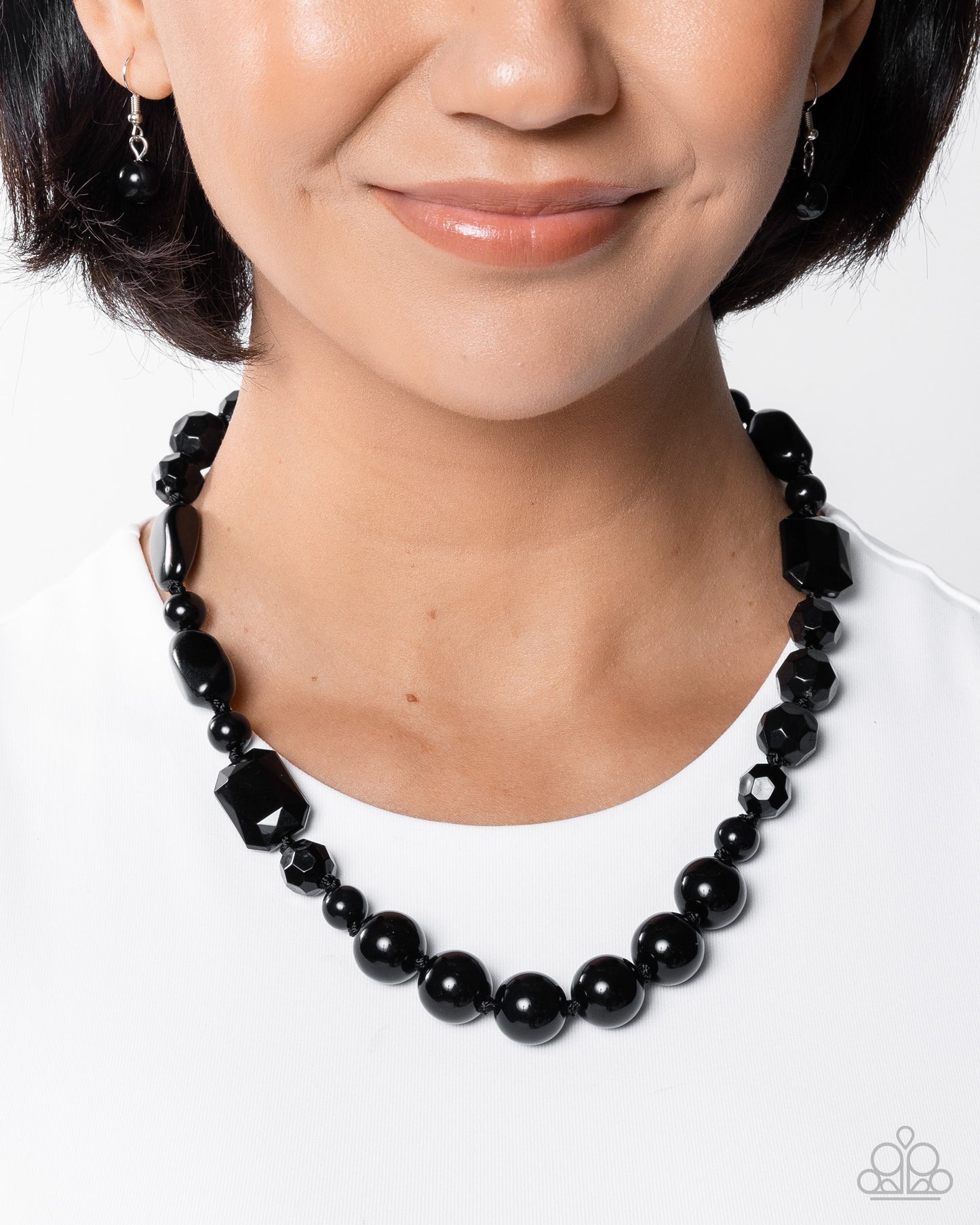 Socialite Shapes - Black Necklace