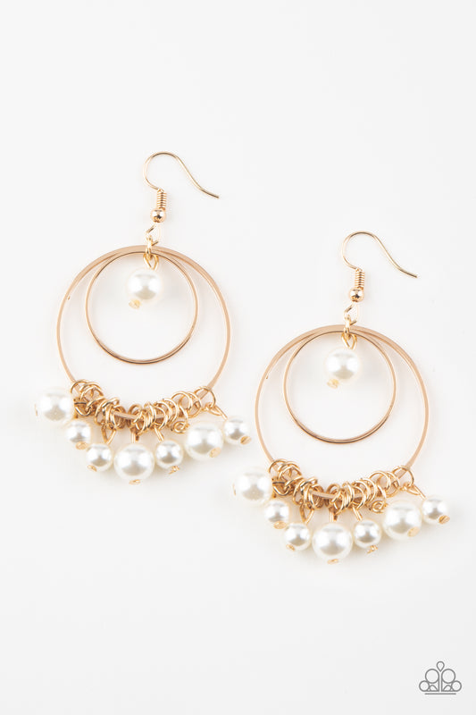 New York Attraction - Gold & Pearl Earrings
