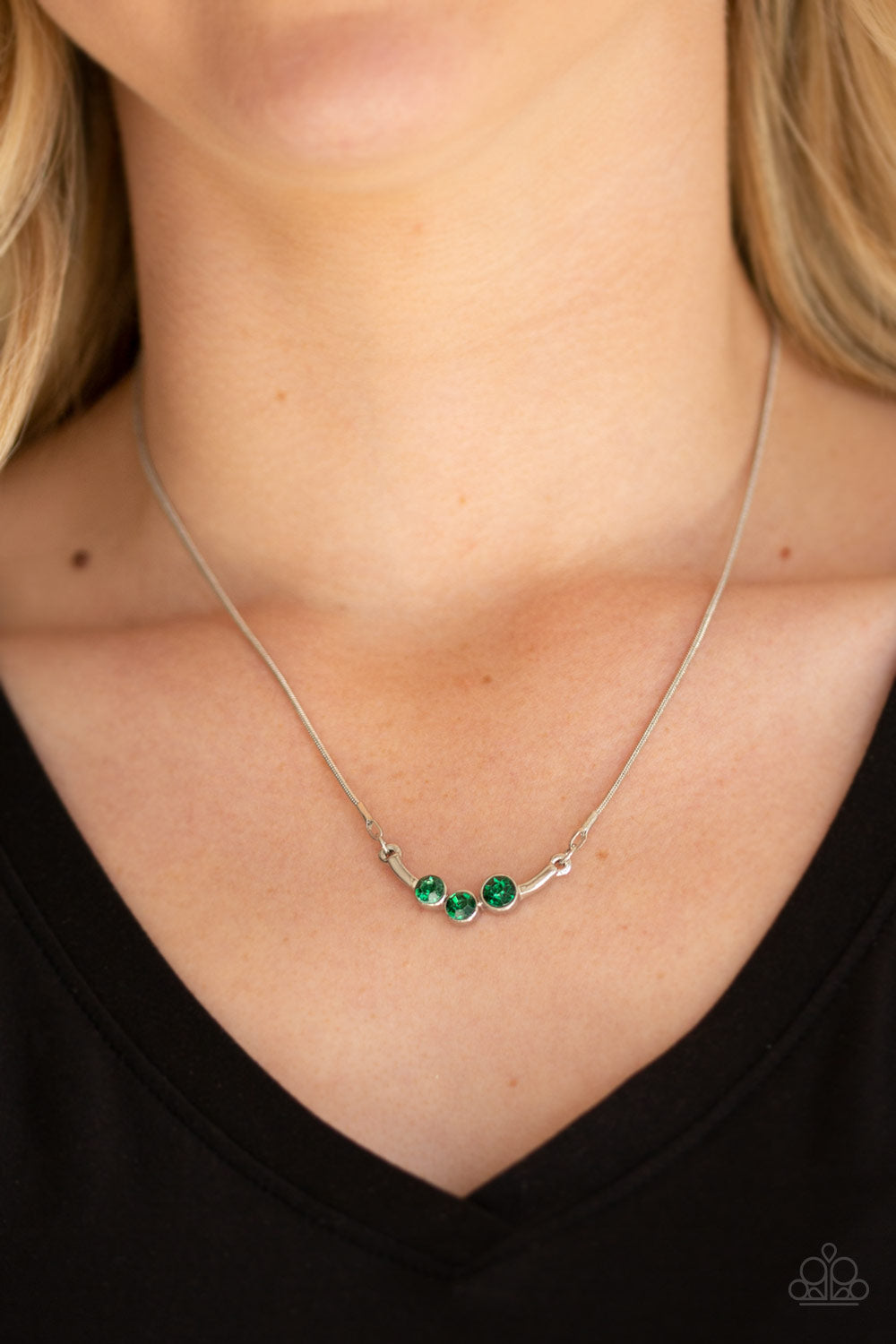Sparkling Stargazer - Silver w/Green Gems Necklace