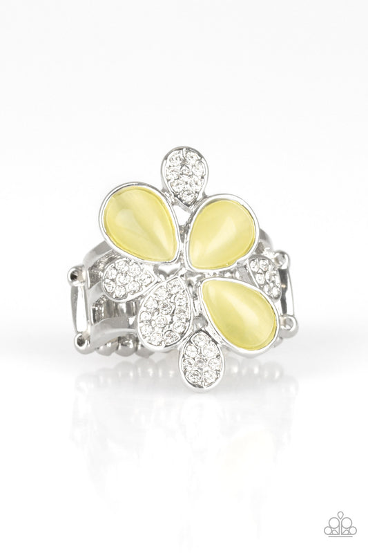 Diamond Daises - Silver with-Yellow Ring