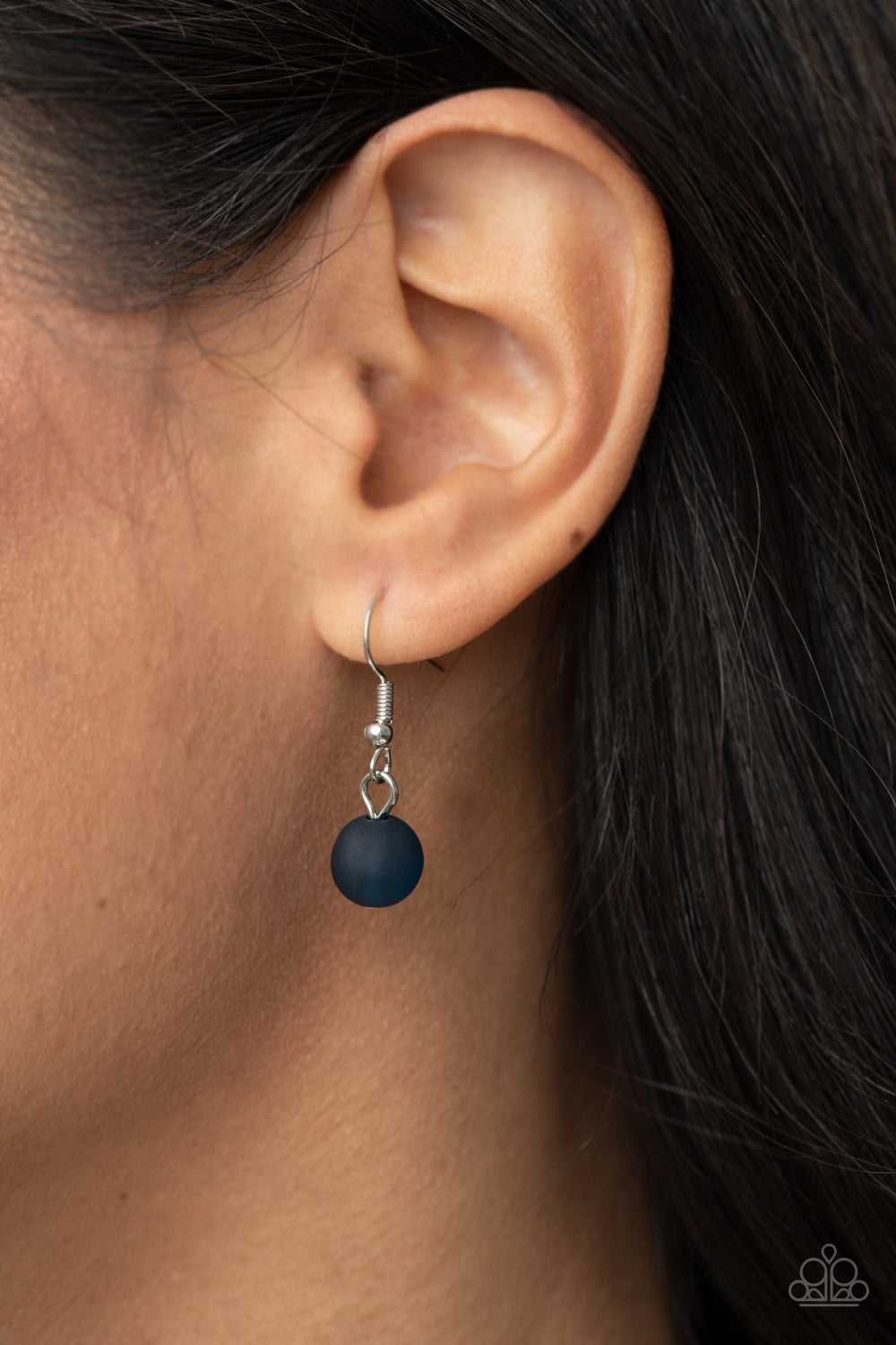 Melrose Melody - Silver w/Navy  Blue Necklace