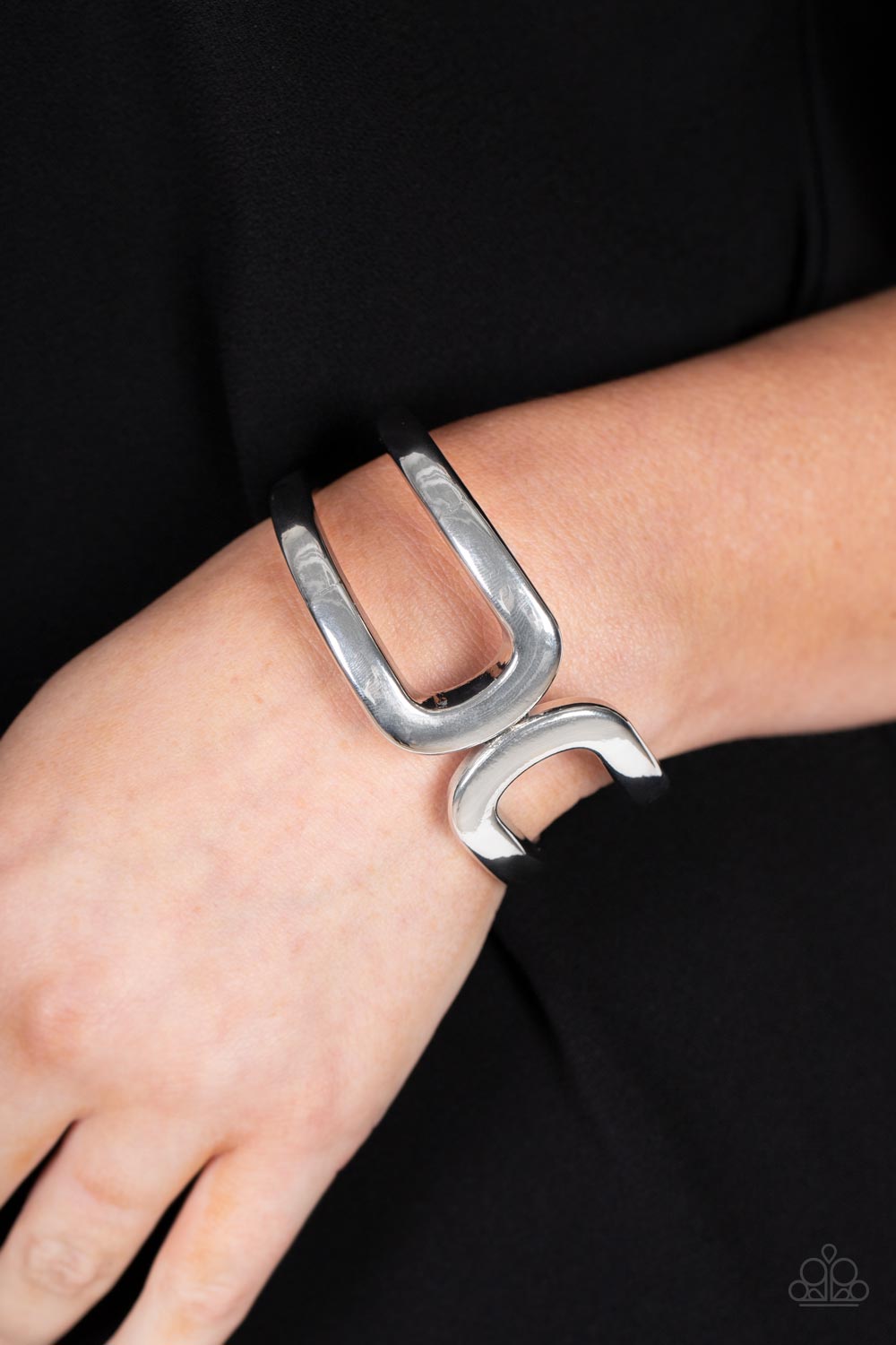 Industrial Empress - Silver Bracelet -  Hinged