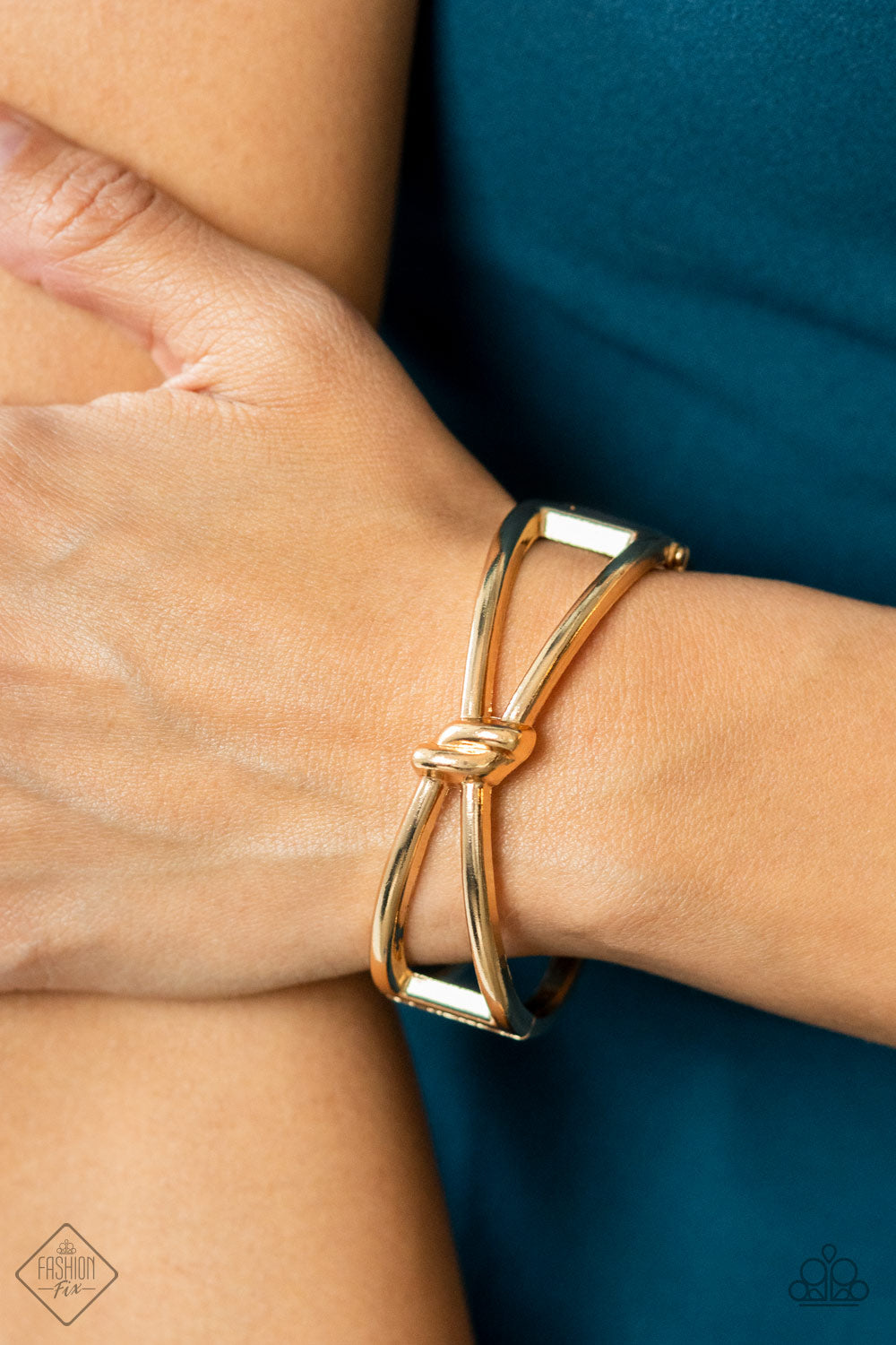 KNOT My First Rodeo - Gold Bracelet - Hinged