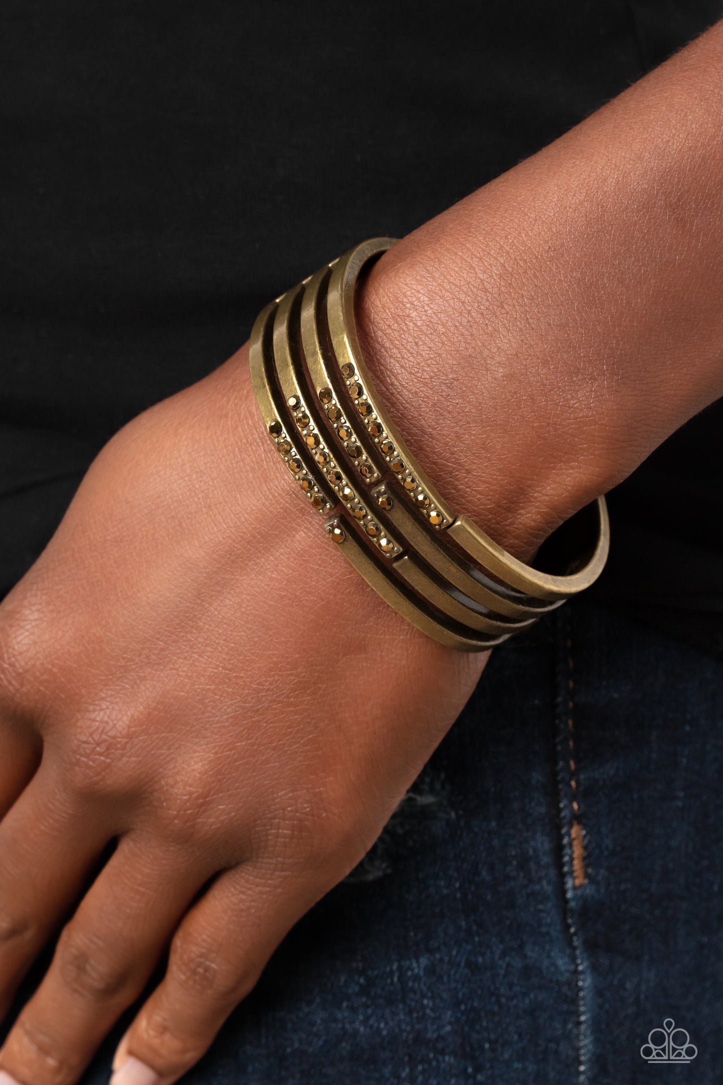 Labyrinth Lure - Brass Bracelet -  Hinged