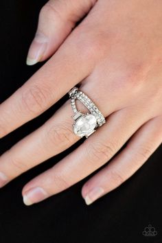 Bling Queen White Ring Silver