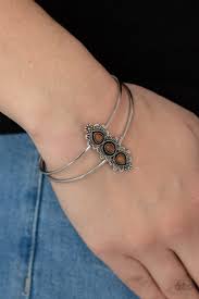 Fairytale Flowerbeds Bracelet - Paparazzi Accessories