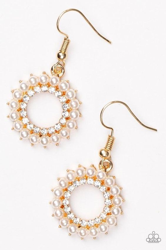 Proper Lady white pearls gold earrings